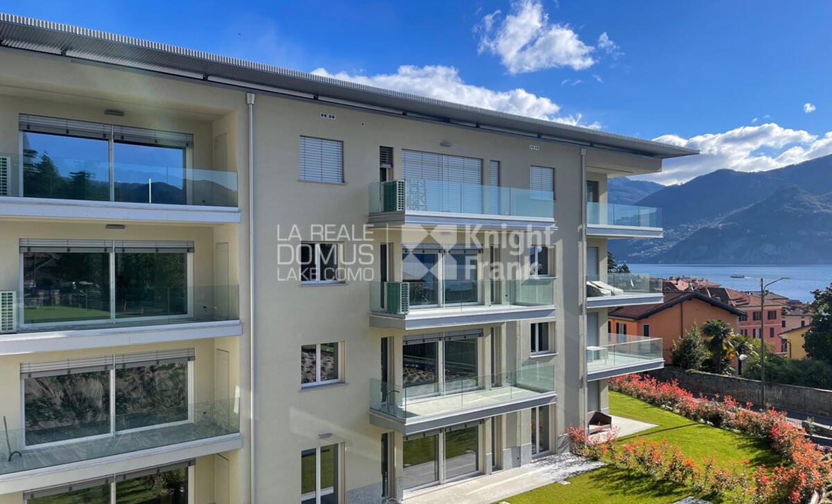 Spacious two-bedroom apartment with lake view in new construction