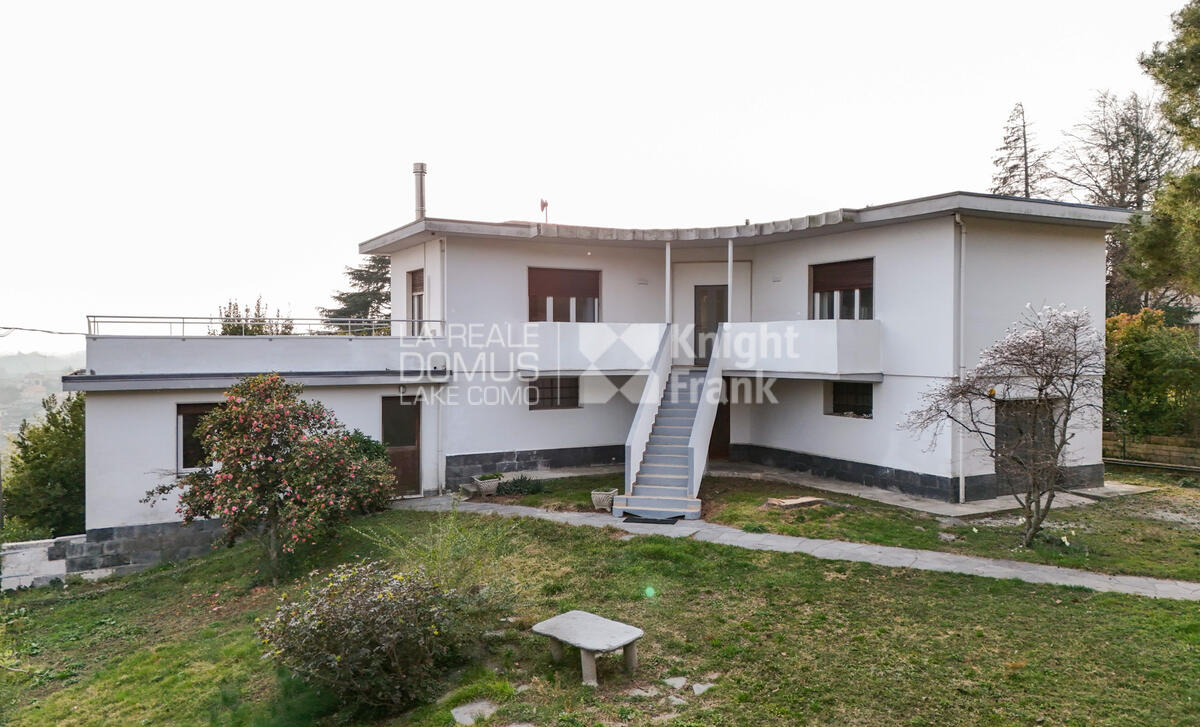 Modern villa with garden and panoramic terrrace